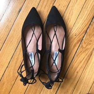 Steve Madden Black Lecrew Flats 7.5